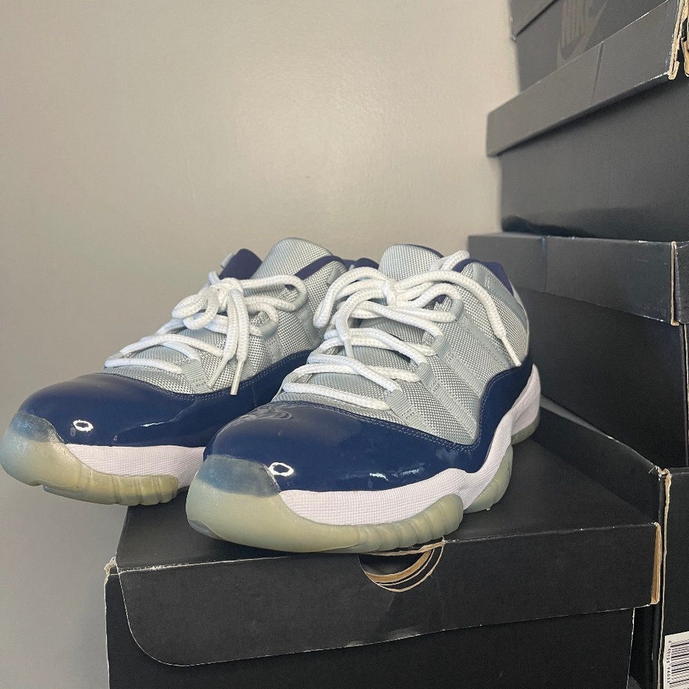 AIR JORDAN 11 RETRO LOW